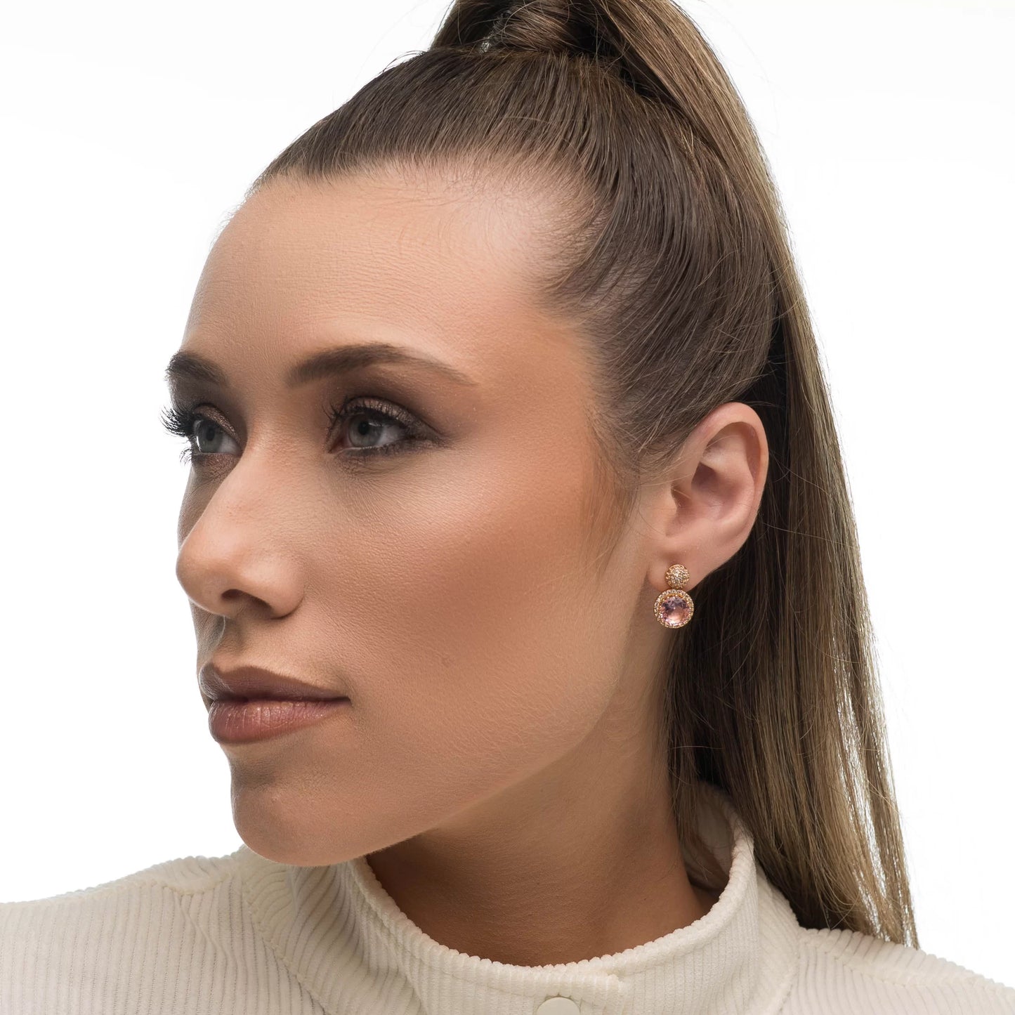 עגיל ורוד משובץ