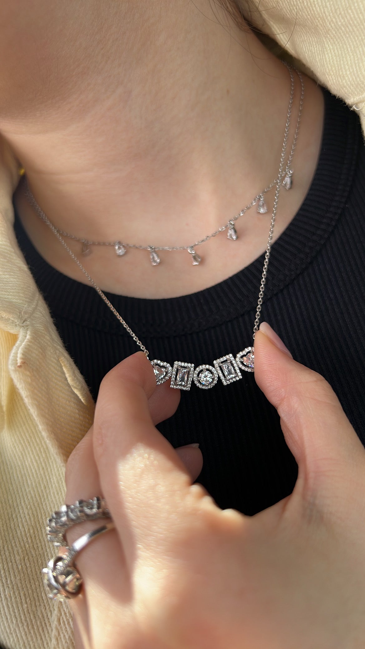 שרשרת תליון משובץ