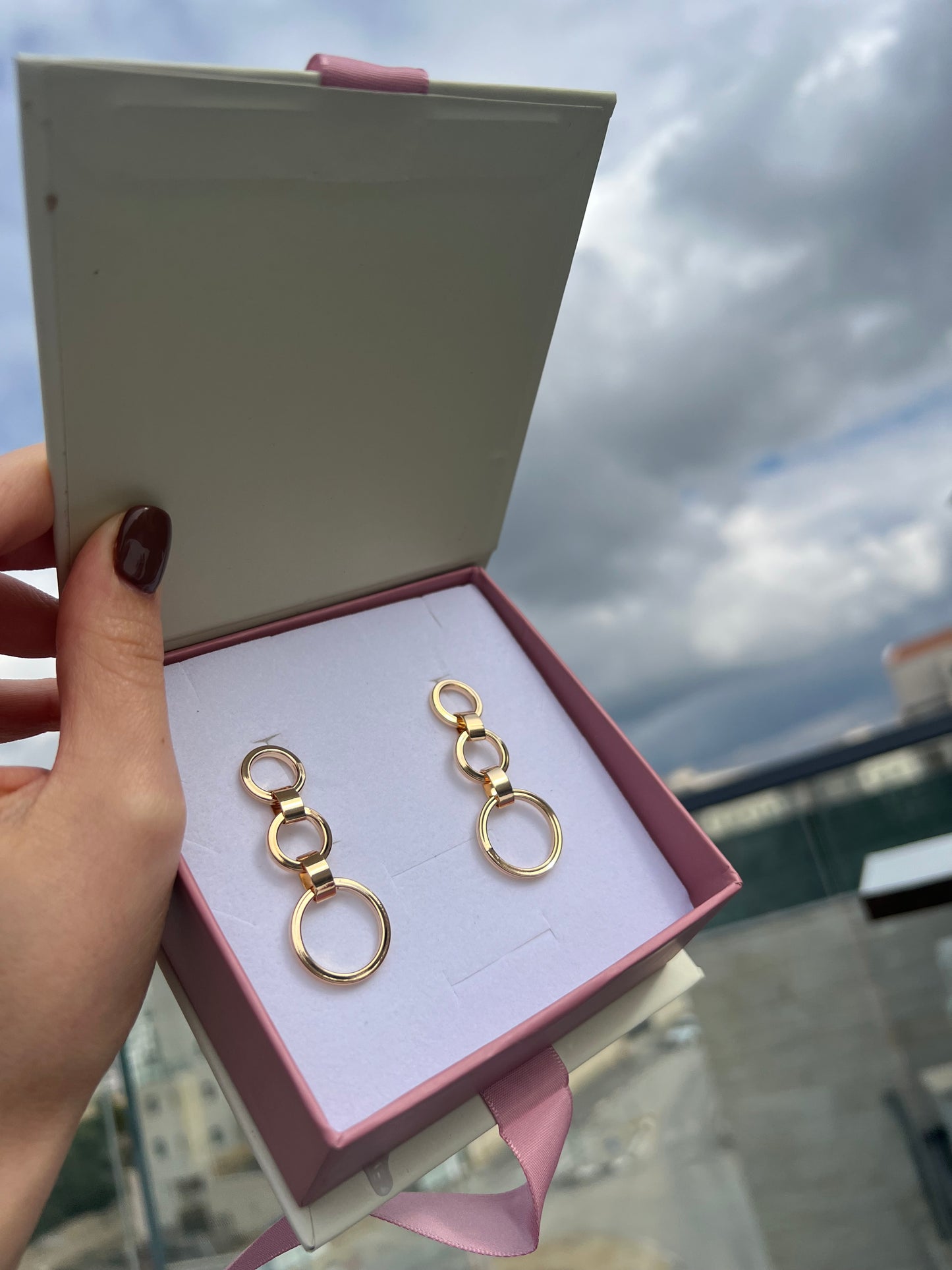 עגיל לולאות עגולות