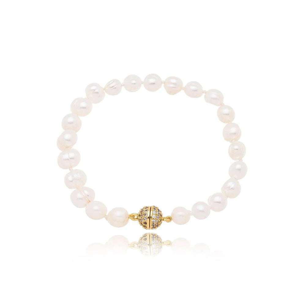 צמיד פנינים סוגר מגנט משובץ