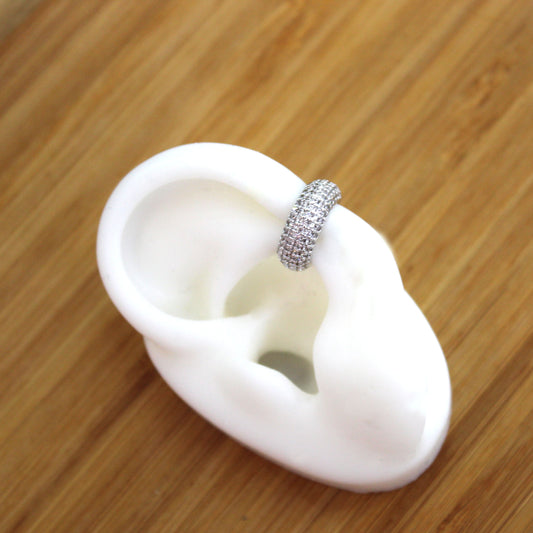 הליקס כסוף משובץ