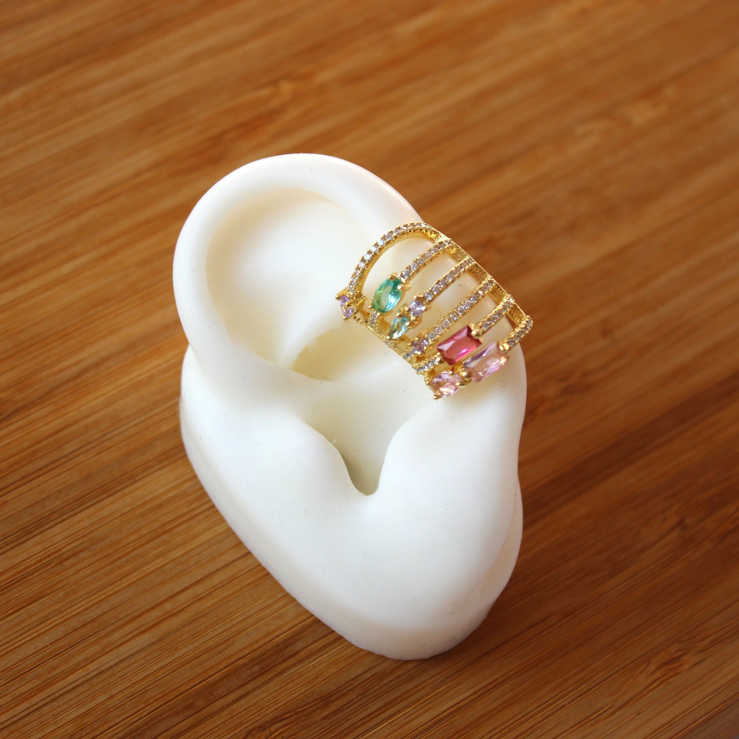 הליקס רחב בשילוב אבנים